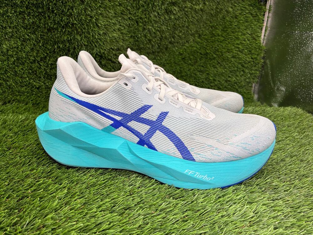 Asics Novablast 6 1011C243 Athletic Sneaker Mens 12 White Woven Training Running